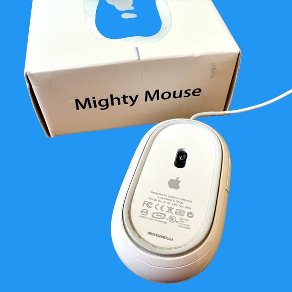 Apple A152 Mighty Mouse USB Wired Optical w/Trackball Origiinal Box & Paperwork - Picture 2 of 9